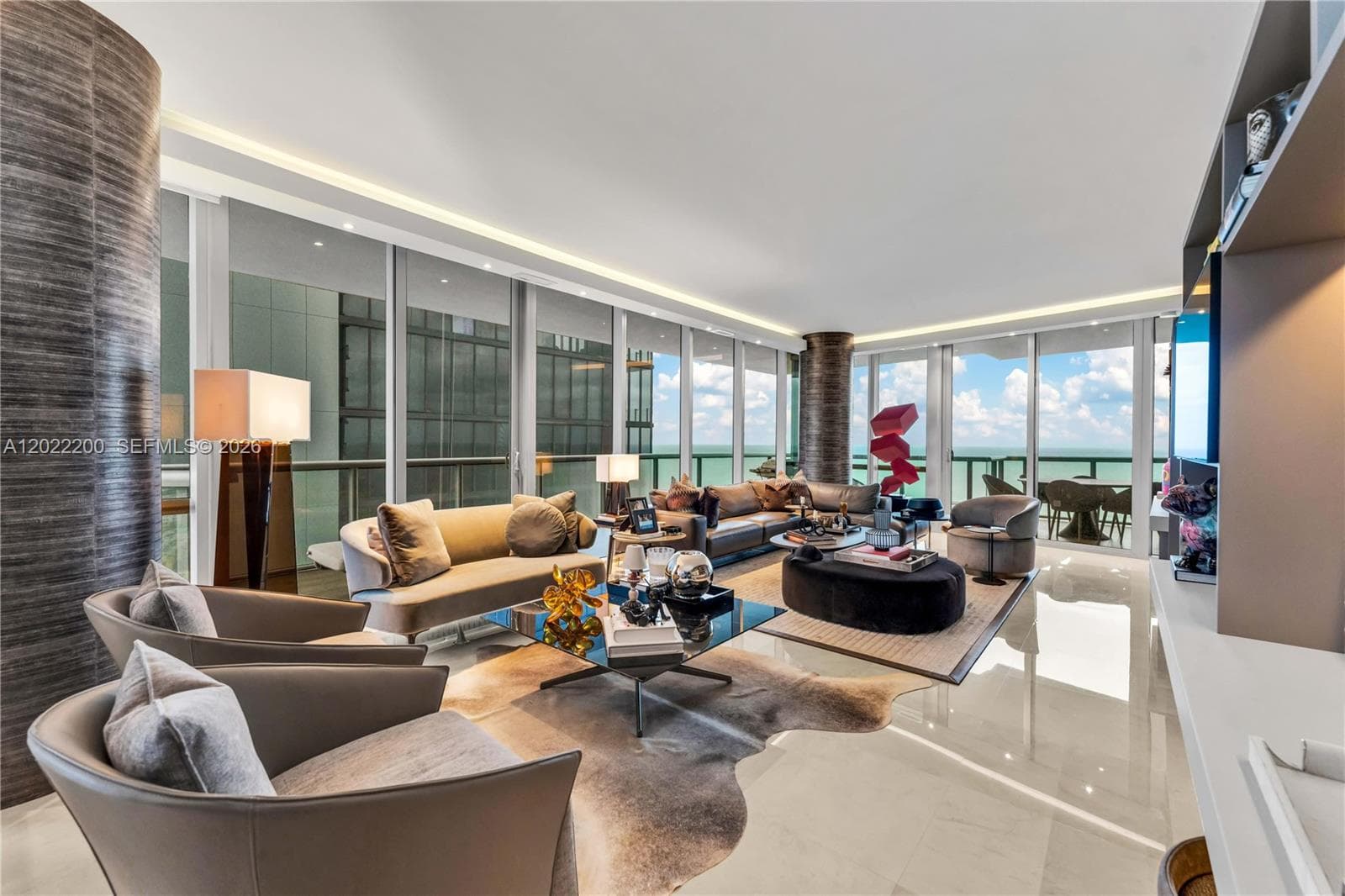 17121 Collins Ave 2708 photo 4