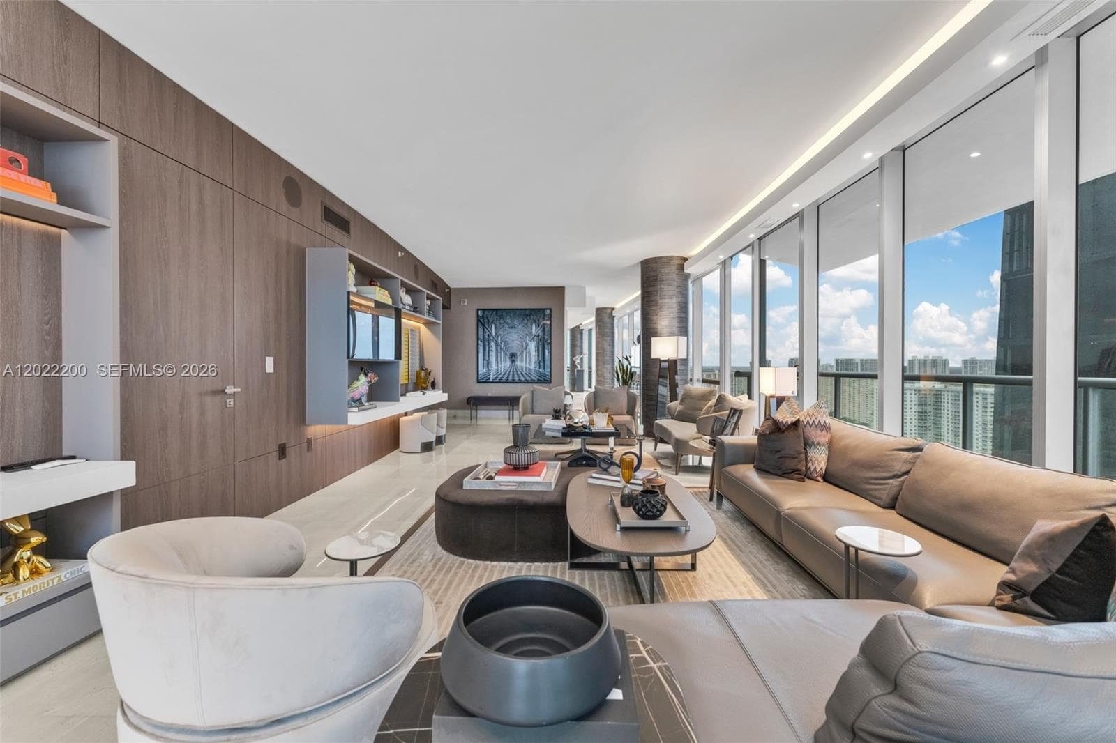 17121 Collins Ave 2708 photo 8