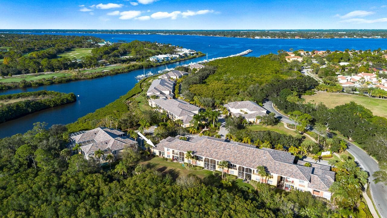 2368 SW Island Creek Trail 1