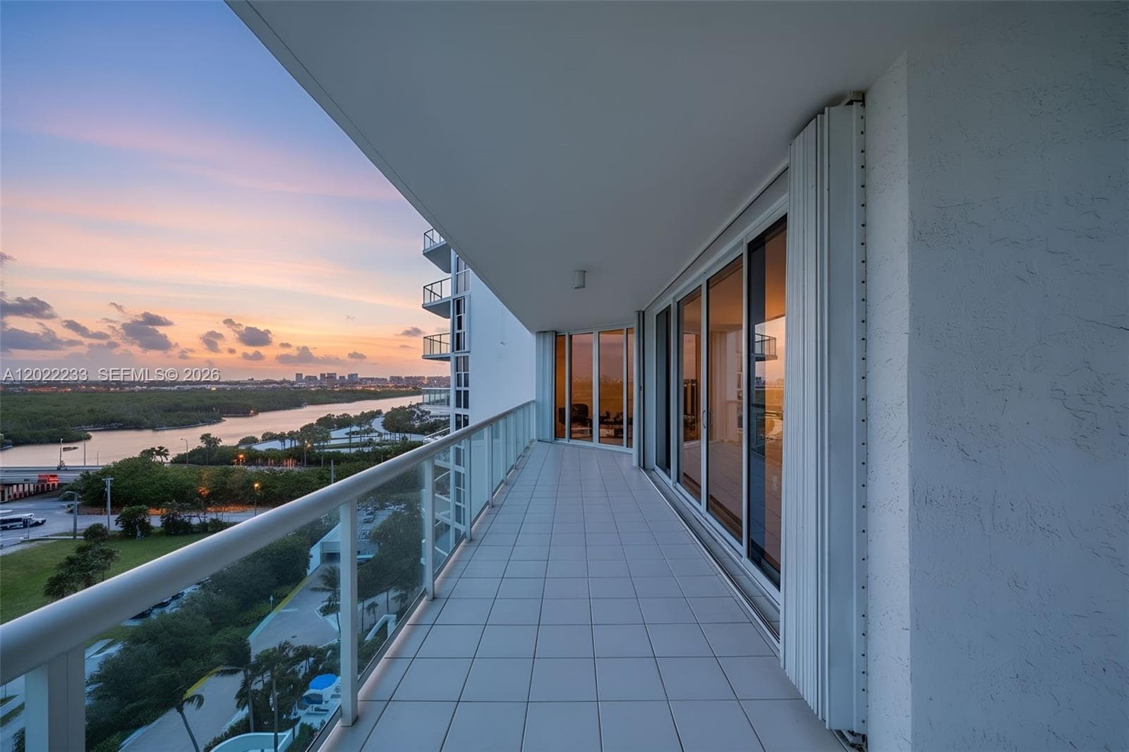 6001 Ocean Dr 1203 photo 2