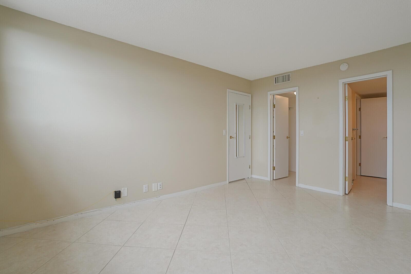 336 Golfview Road 1115 photo 23