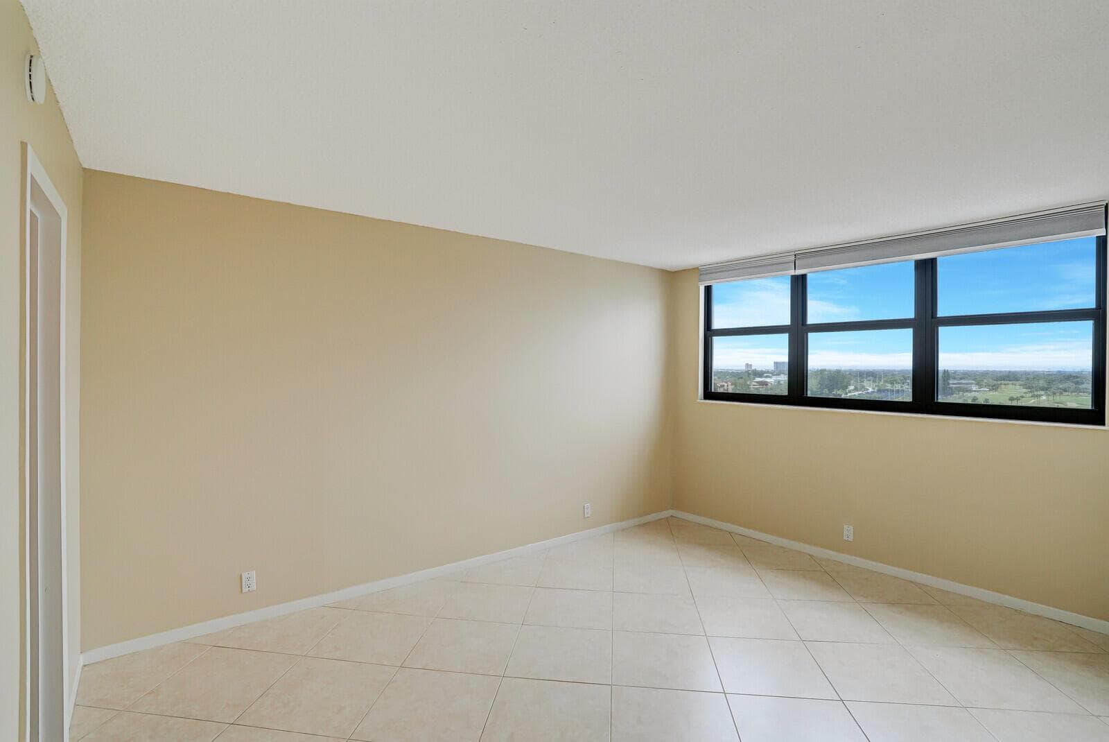 336 Golfview Road 1115 photo 22