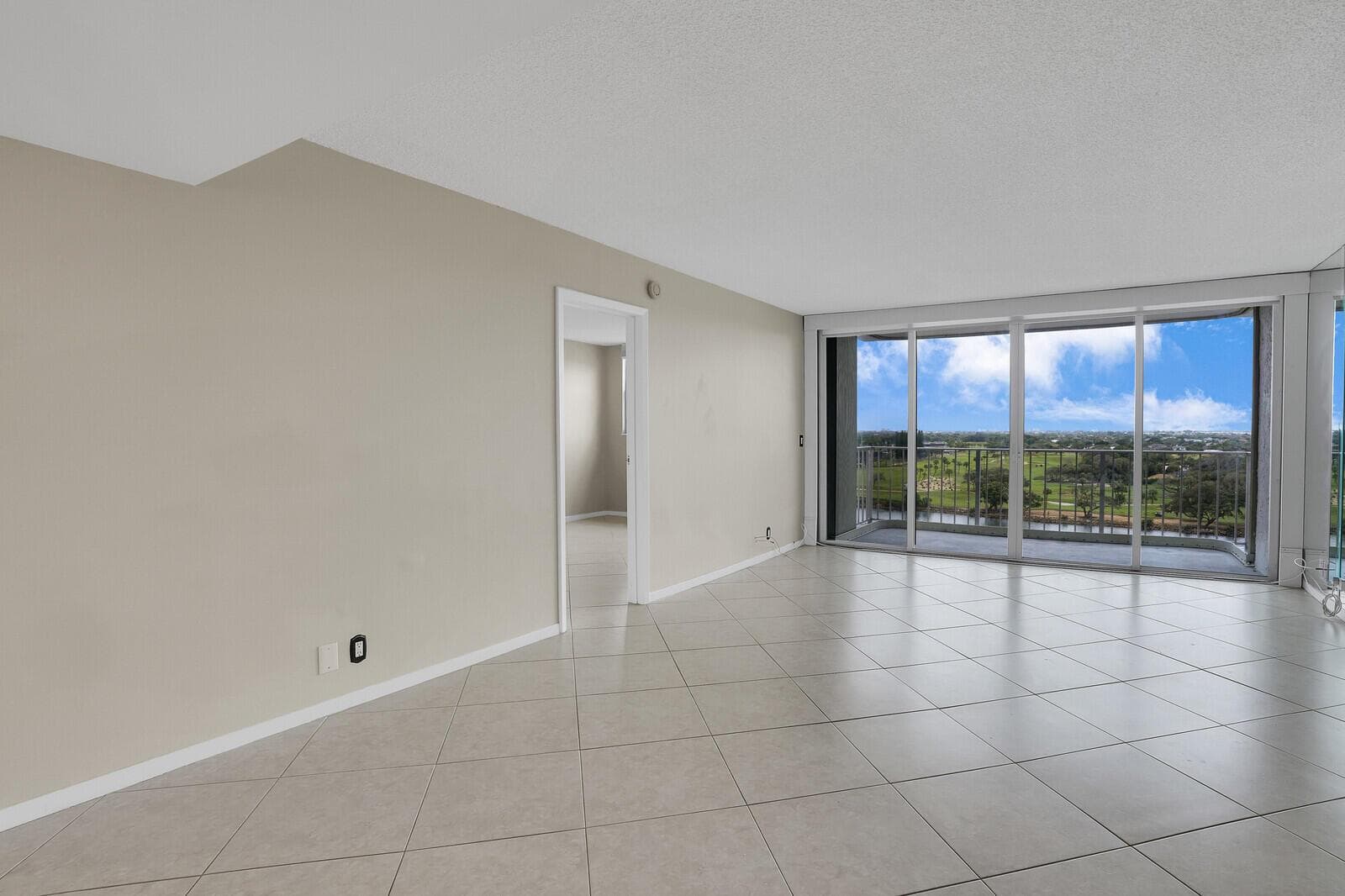 336 Golfview Road 1115 photo 7