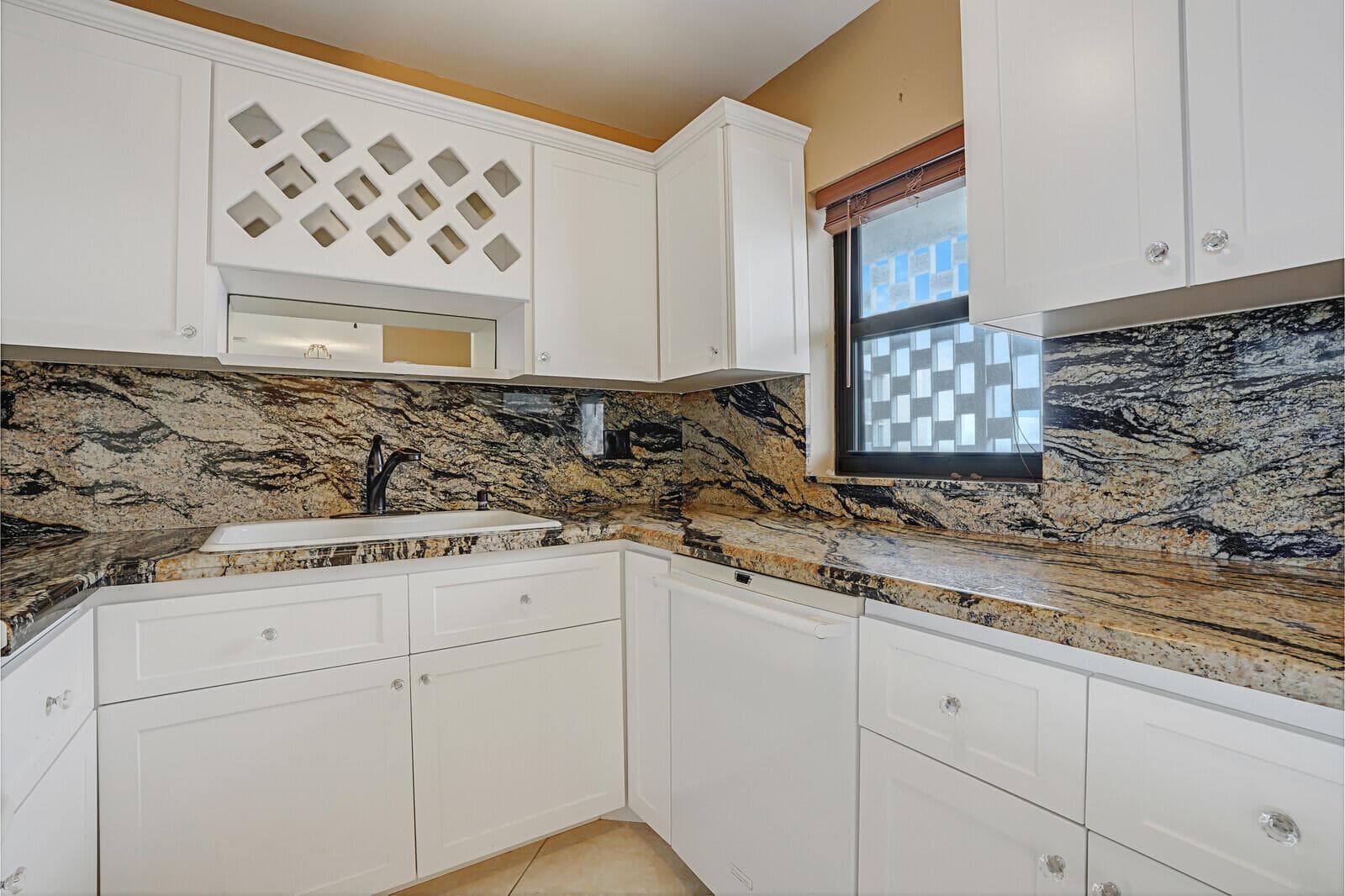 336 Golfview Road 1115 photo 15