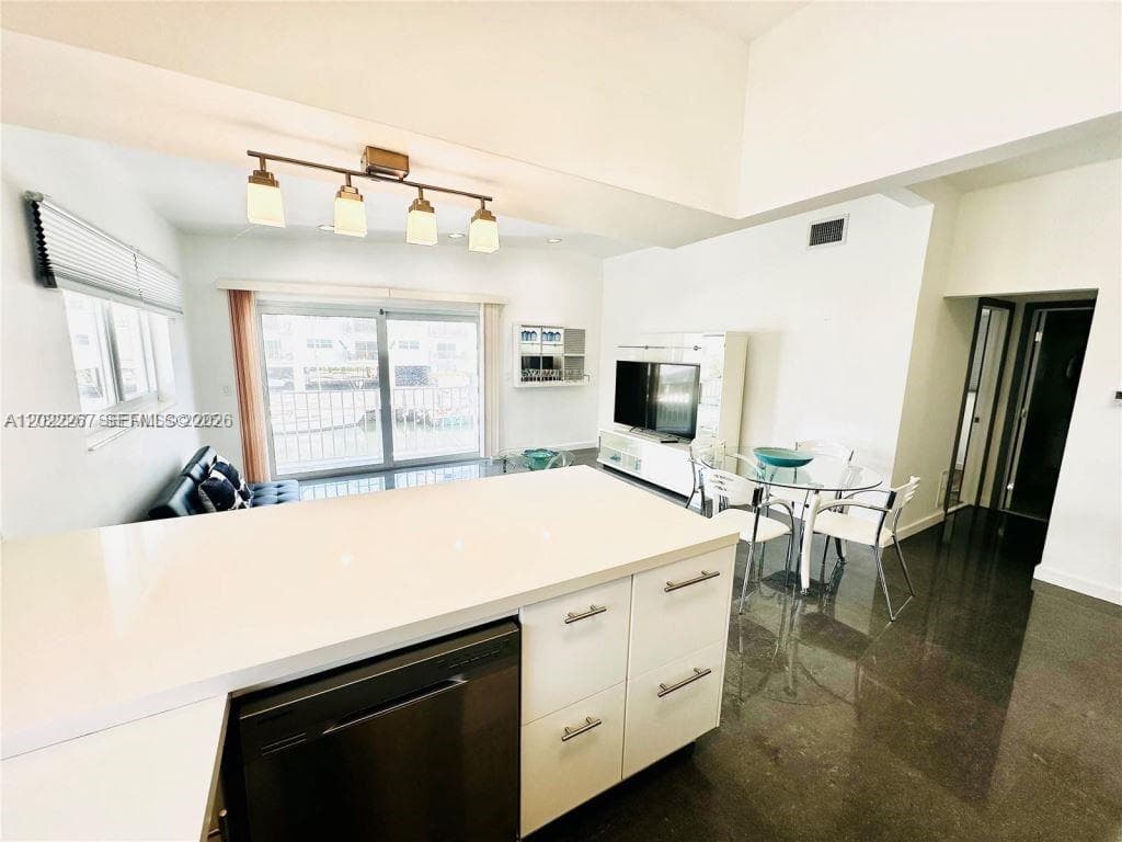 3751 NE 170th St 4 photo 9