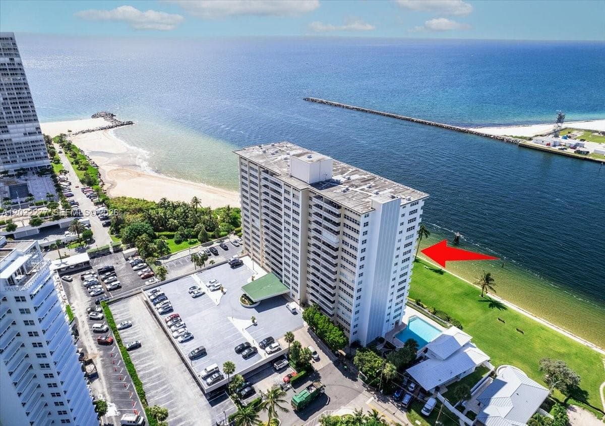 2100 Ocean Dr 10E photo 2