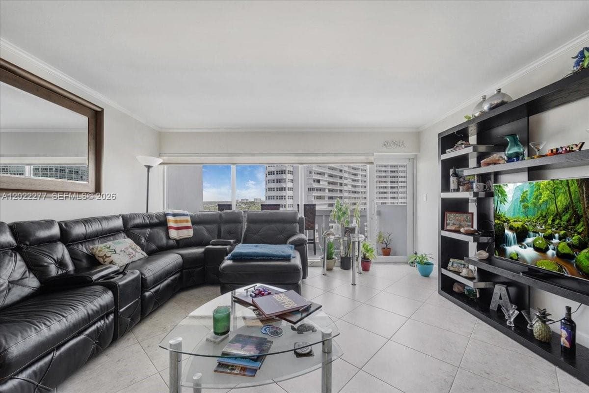 2100 Ocean Dr 10E photo 17