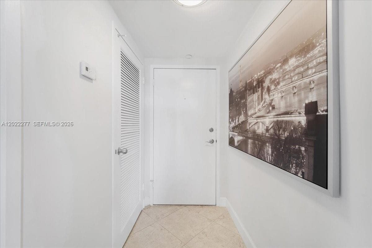 2100 Ocean Dr 10E photo 12