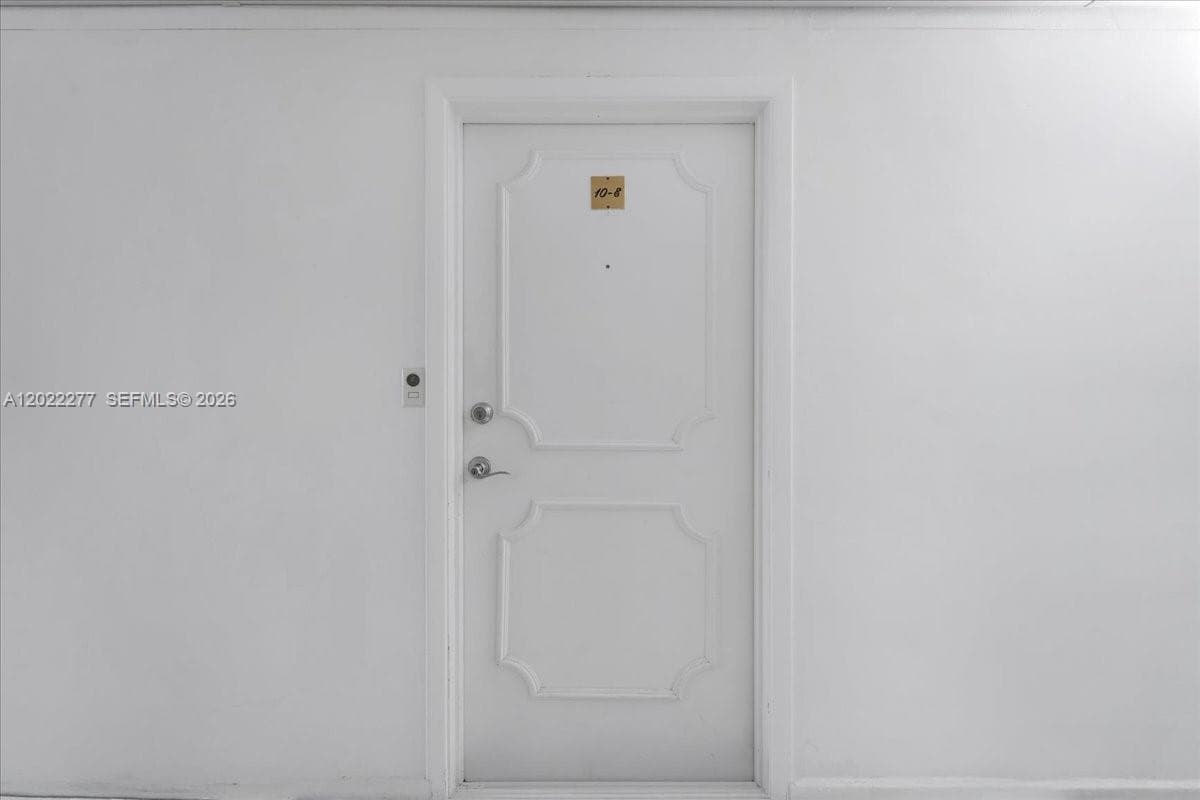 2100 Ocean Dr 10E photo 11