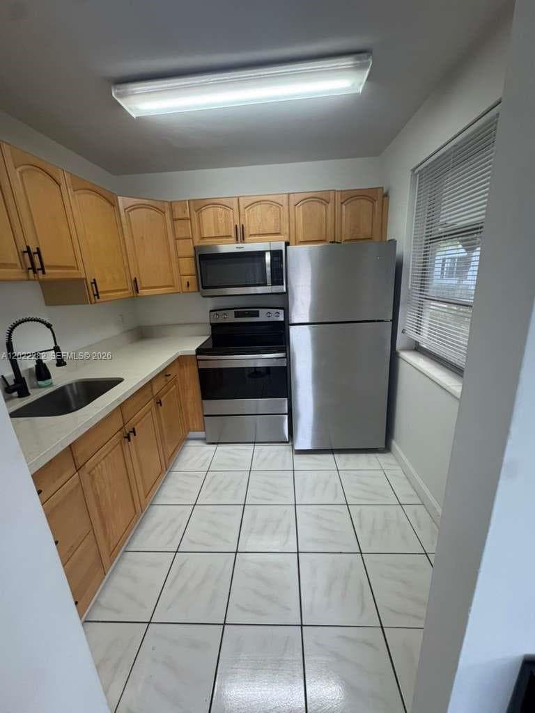3210 Canal Dr 5 photo 5