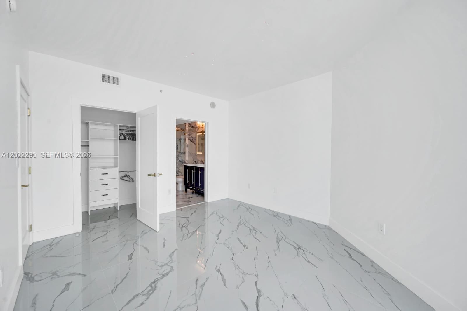 1900 Bayshore Dr 3716 photo 13