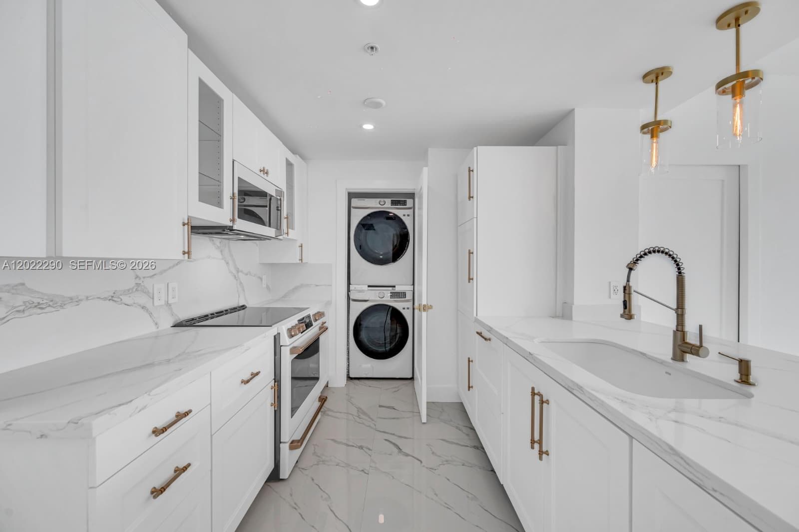 1900 Bayshore Dr 3716 photo 5