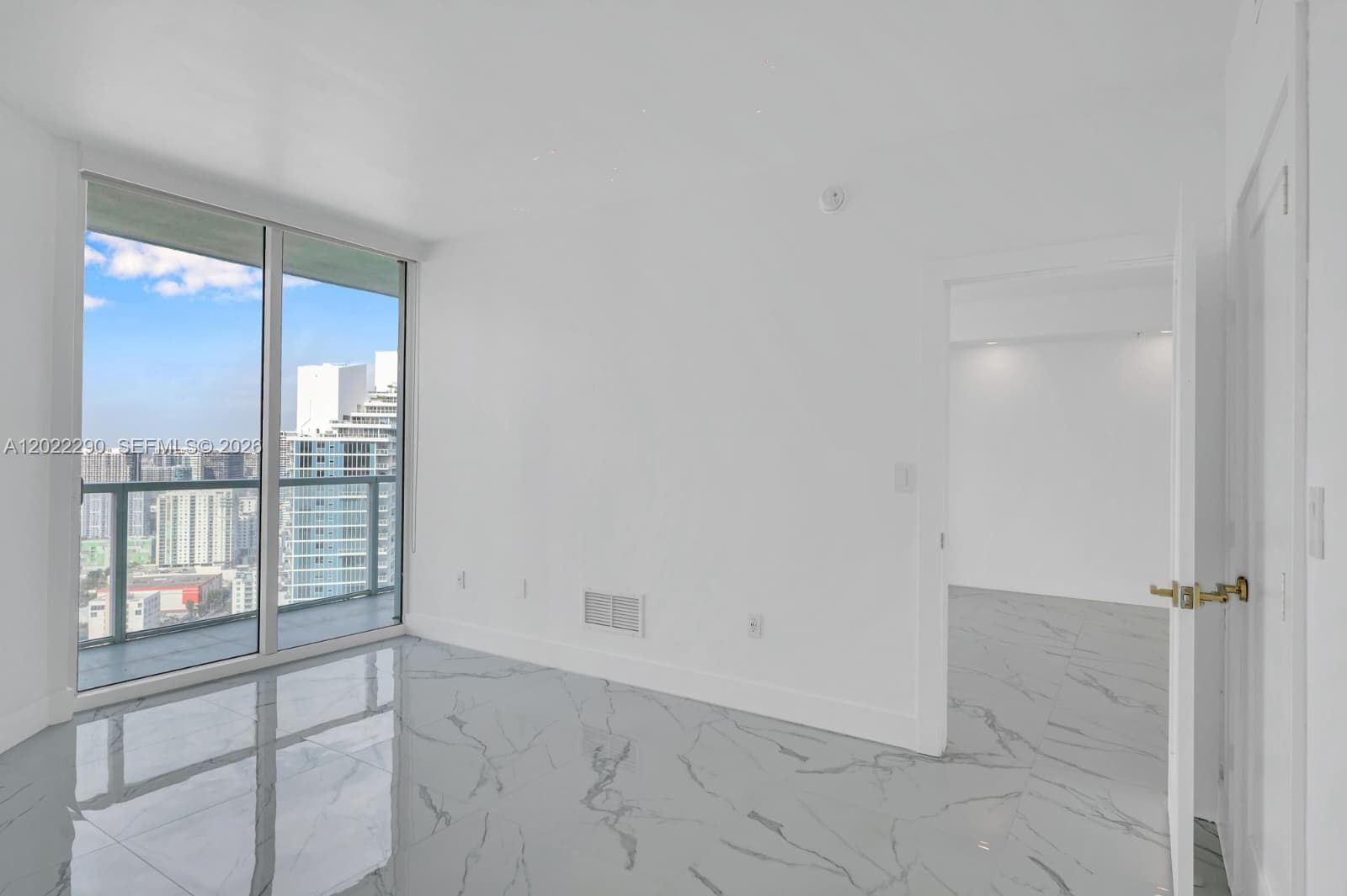 1900 Bayshore Dr 3716 photo 14