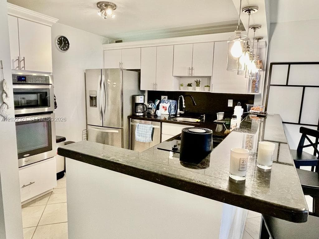 2030 S Ocean Dr 801 photo 9