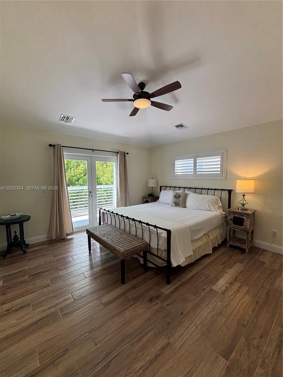 102 Venetian Dr 102 photo 24