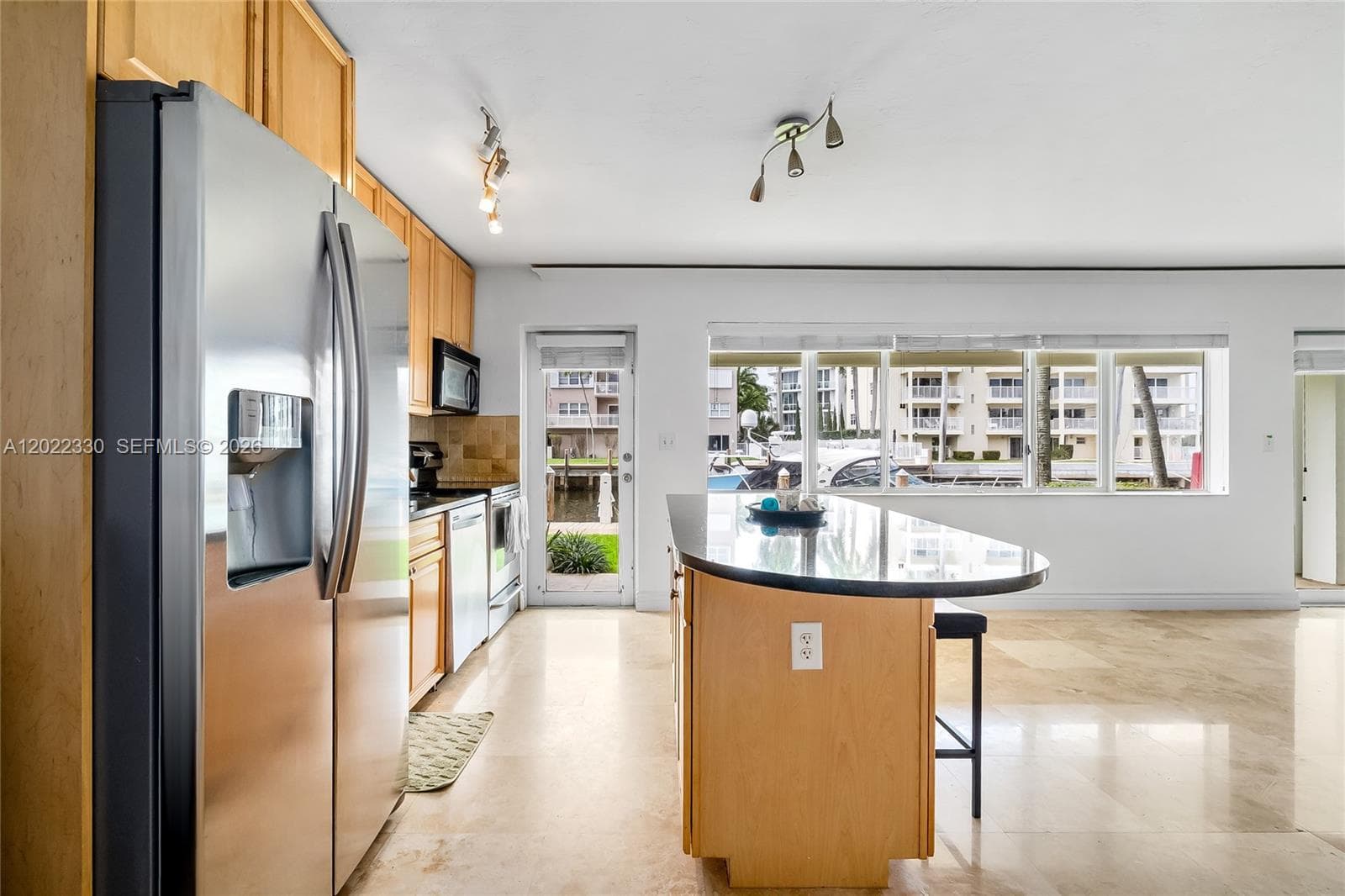 2881 32nd St 111 photo 9