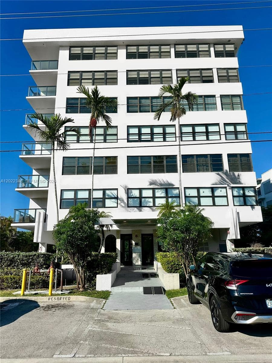 9180 W Bay Harbor Dr 2C photo 11