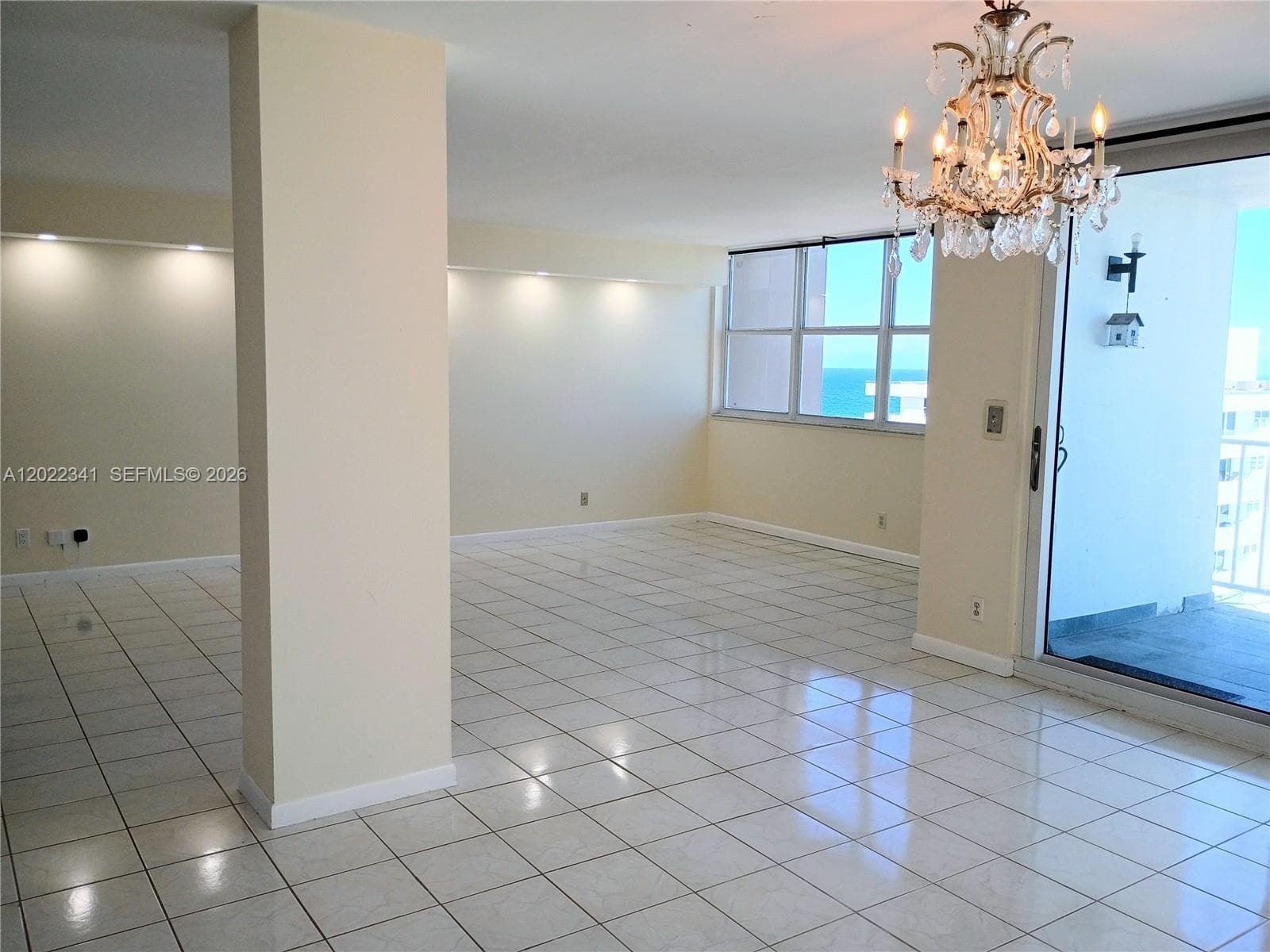 1410 Ocean Dr 1208 photo 6