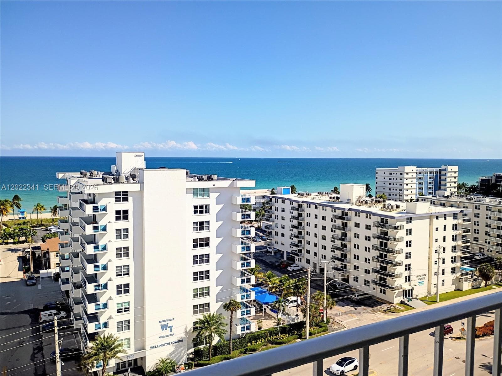 1410 Ocean Dr 1208 photo 3