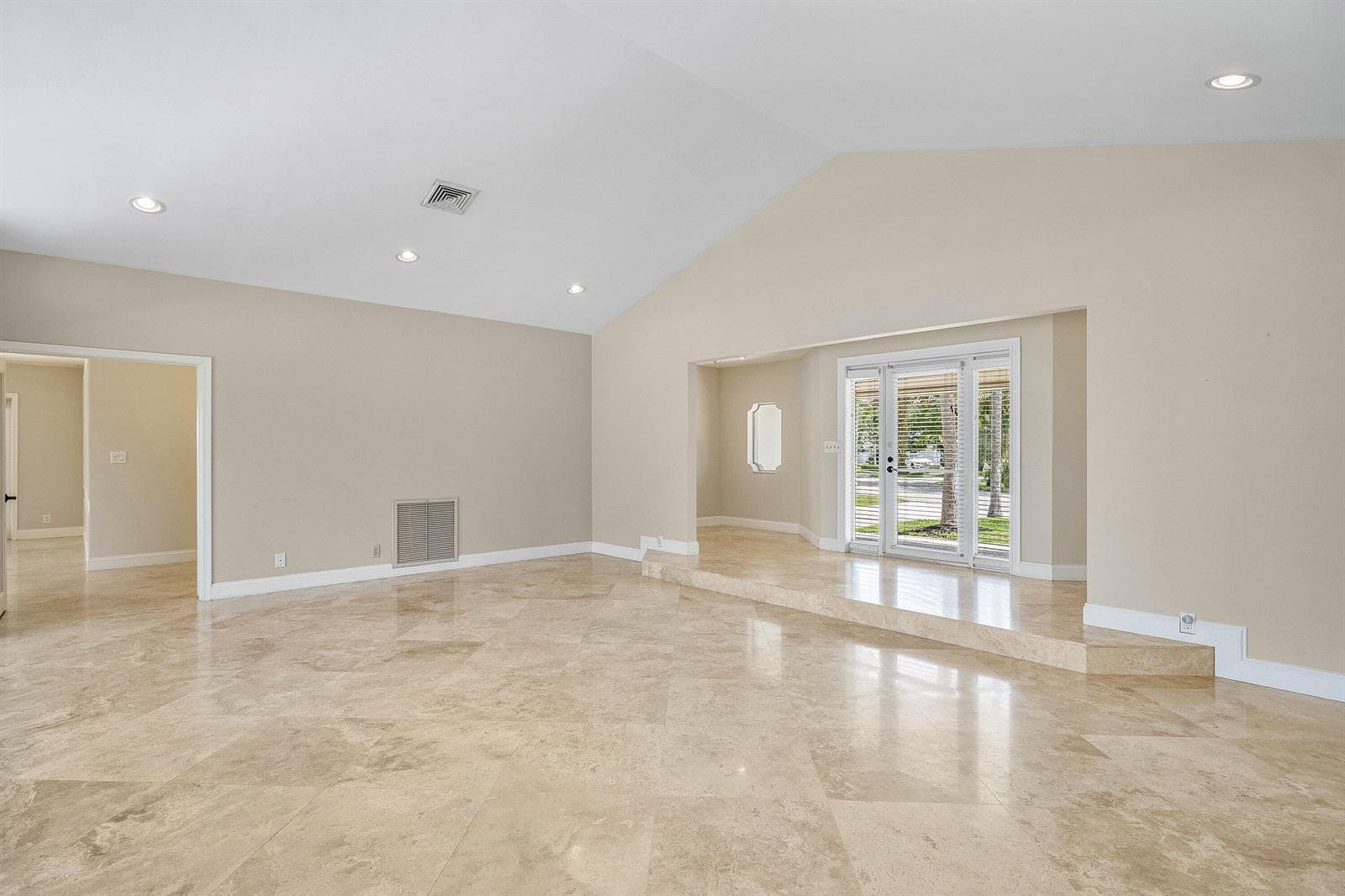 770 Peachtree Lane photo 21