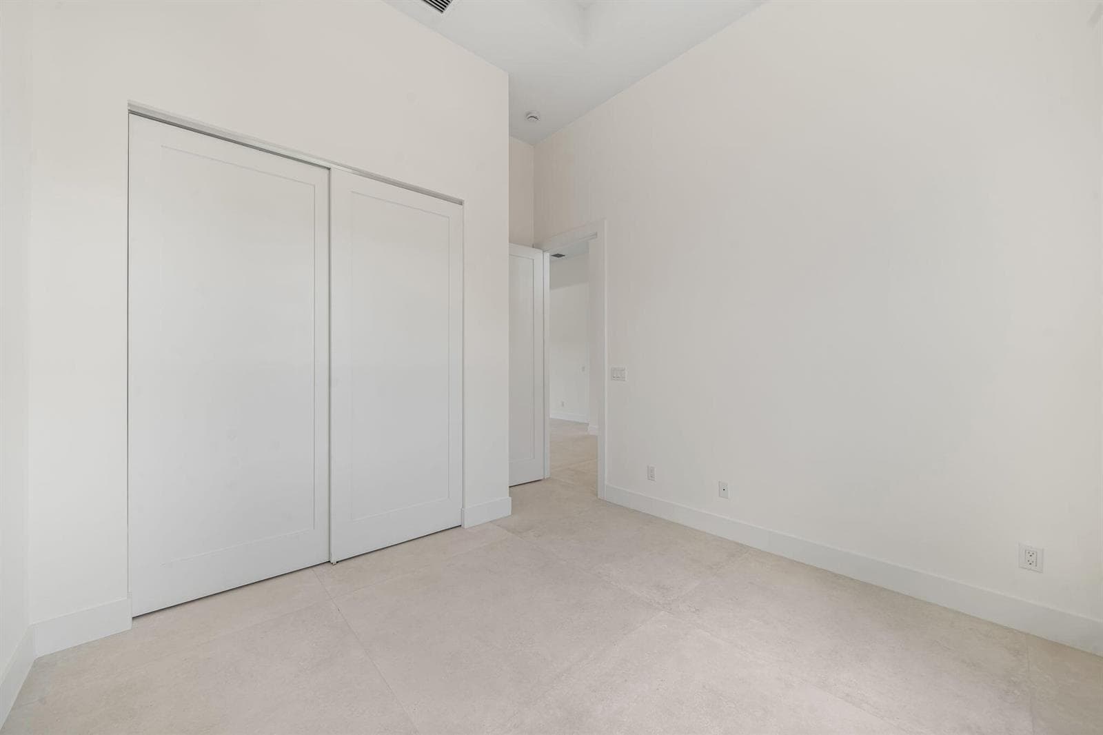 632 SE Seahouse Drive photo 11