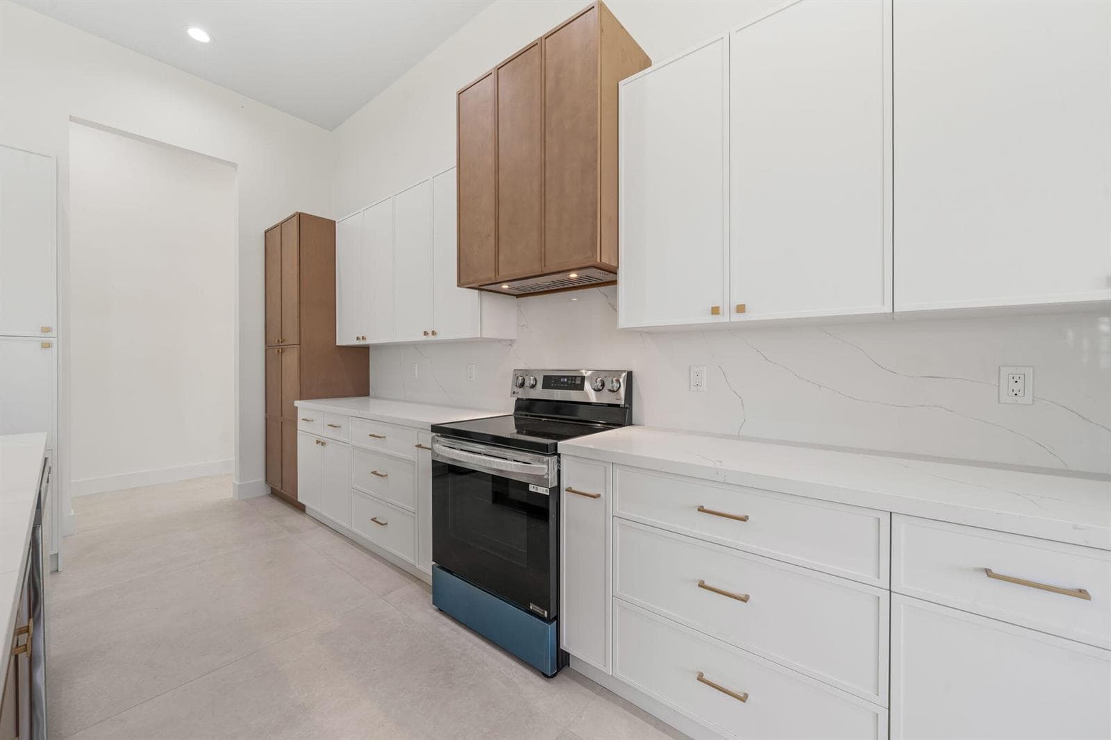 632 SE Seahouse Drive photo 21