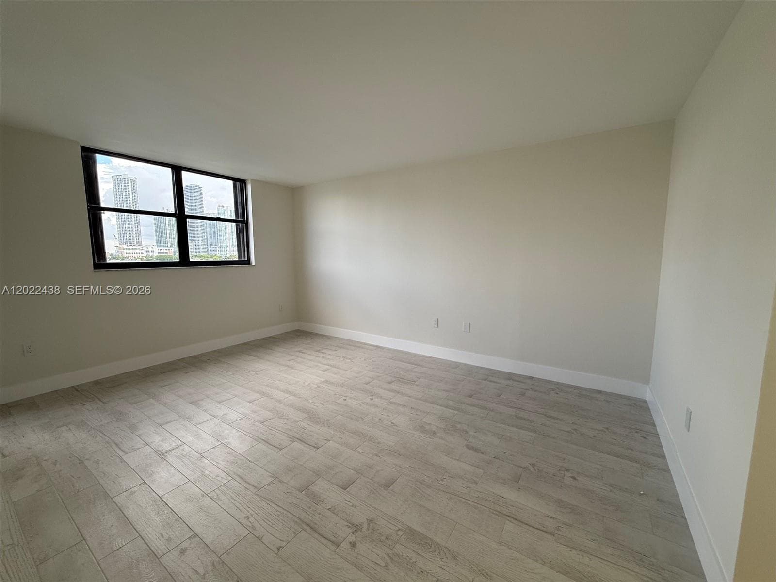 801 Venetian Dr 408 photo 17