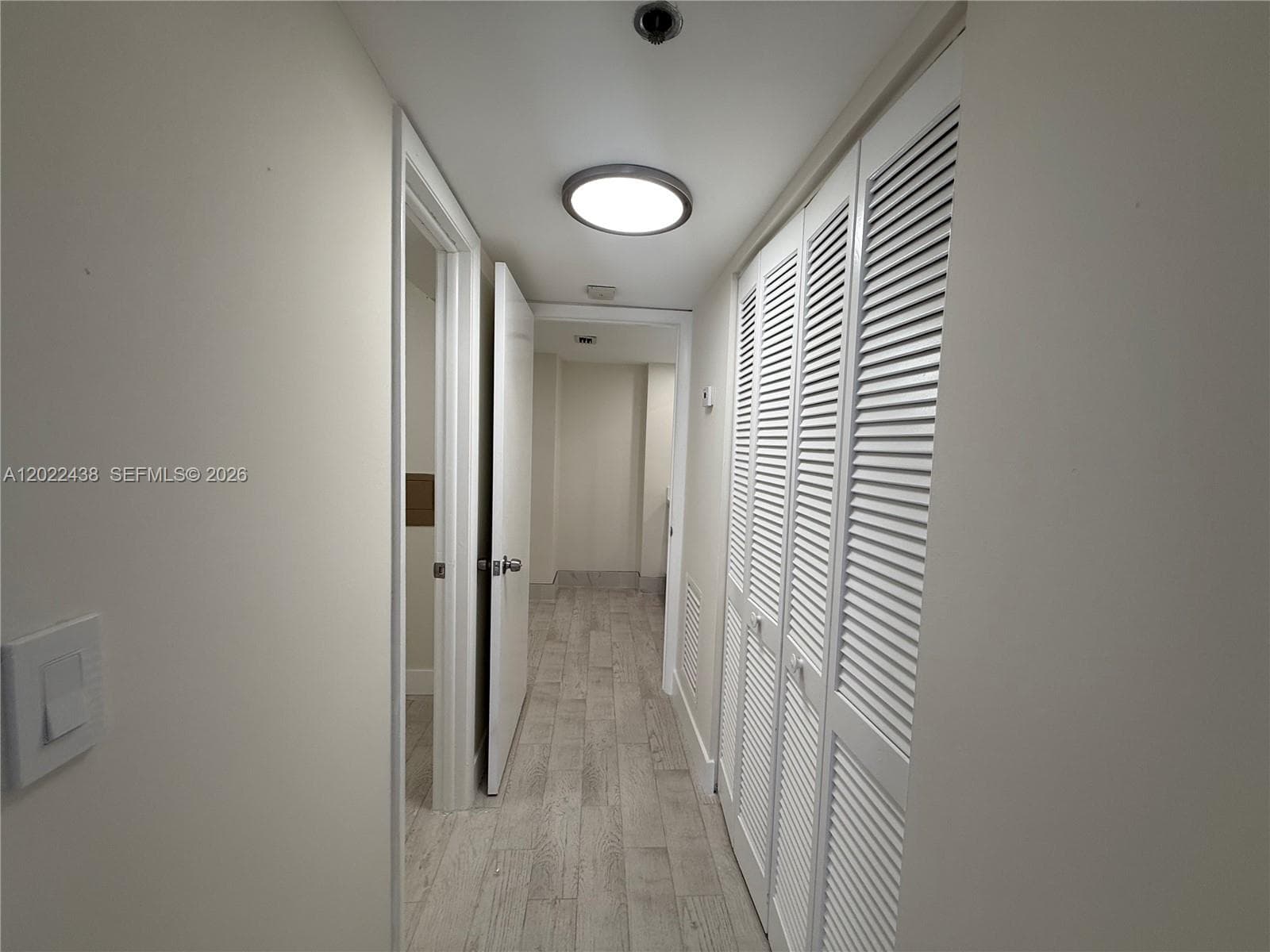 801 Venetian Dr 408 photo 19