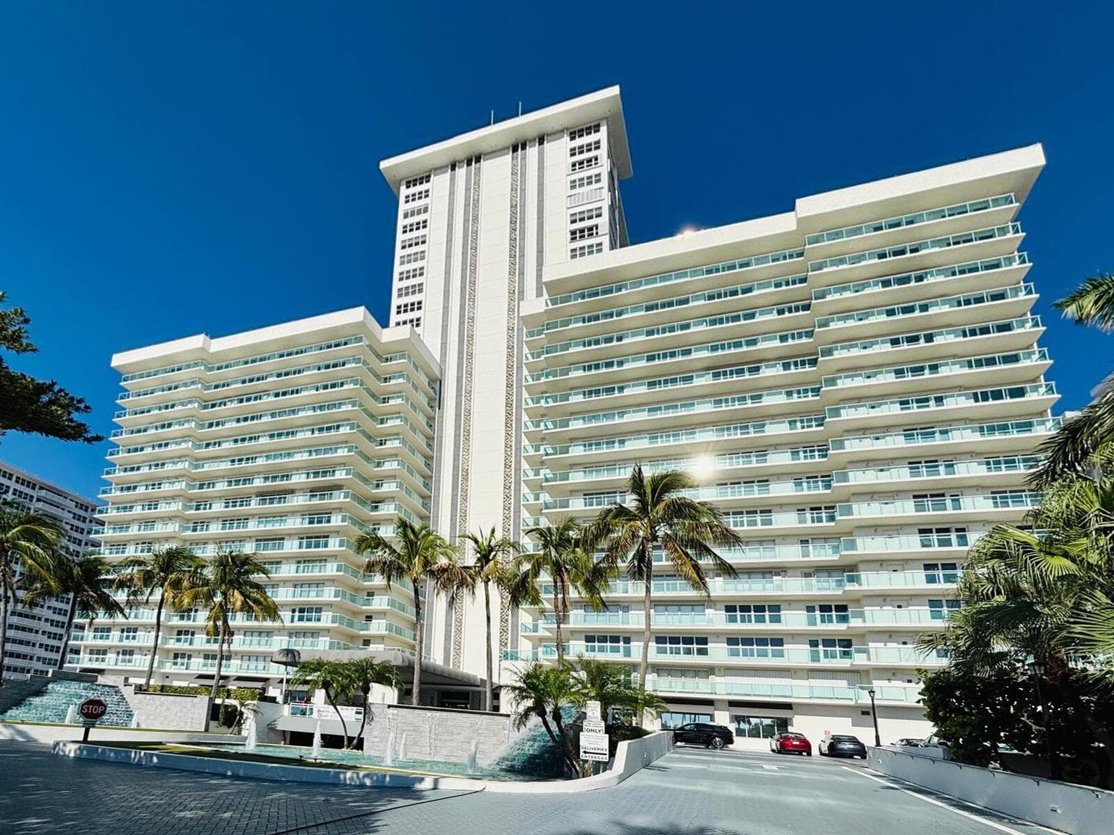 3900 Galt Ocean Drive 608 photo 1
