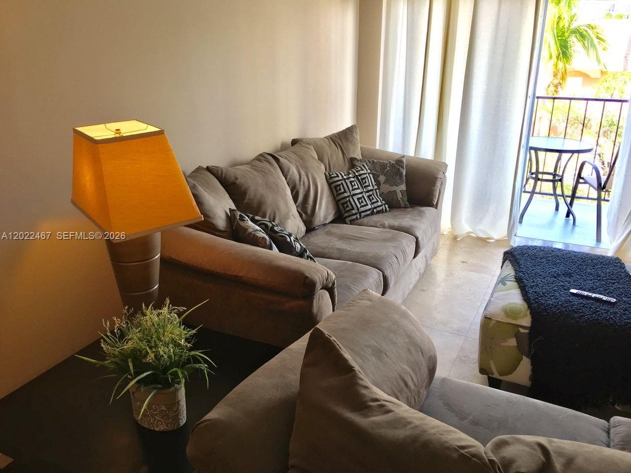 3642 171st St 308 photo 2