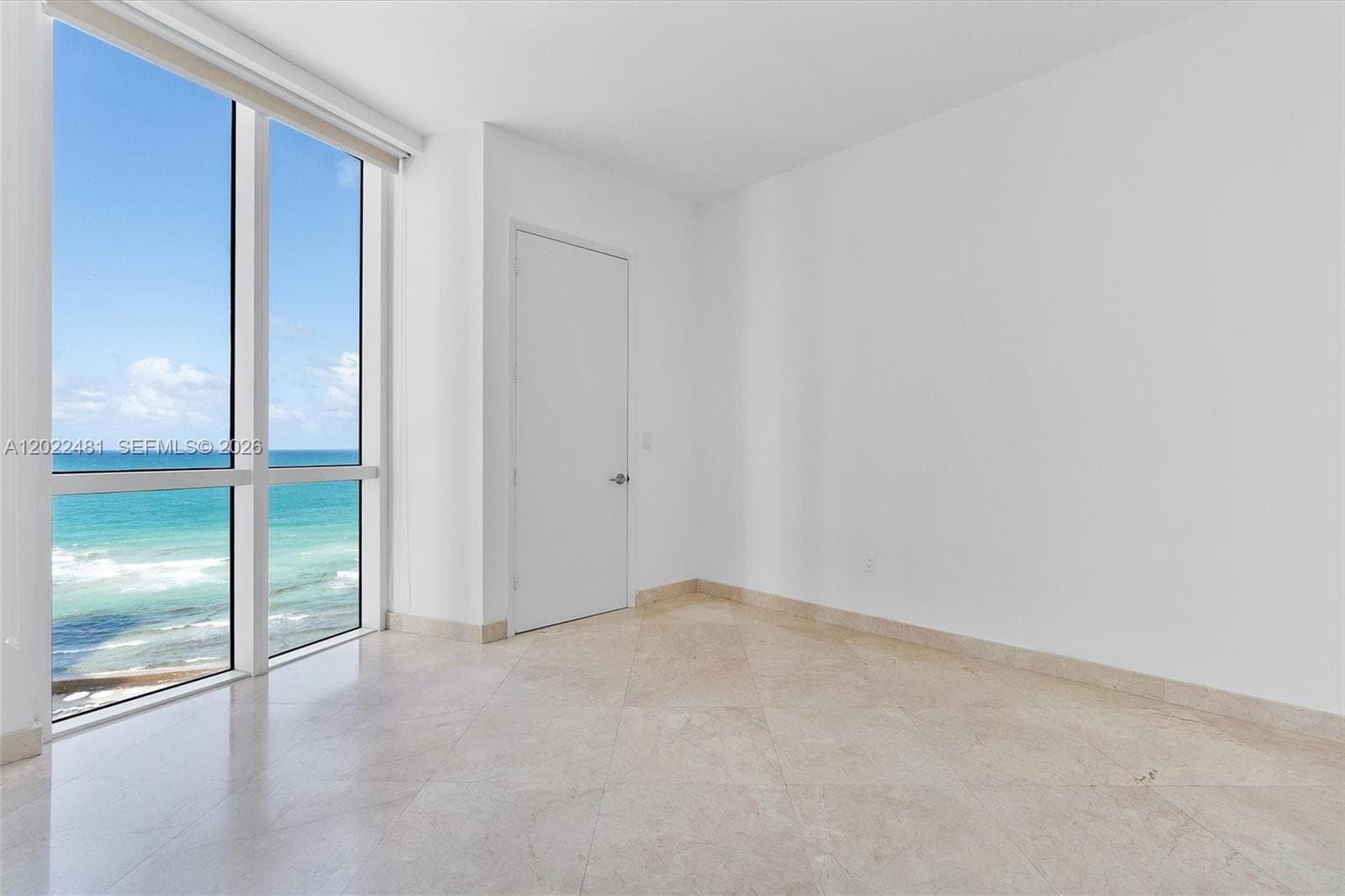 15901 Collins Ave 904 photo 23