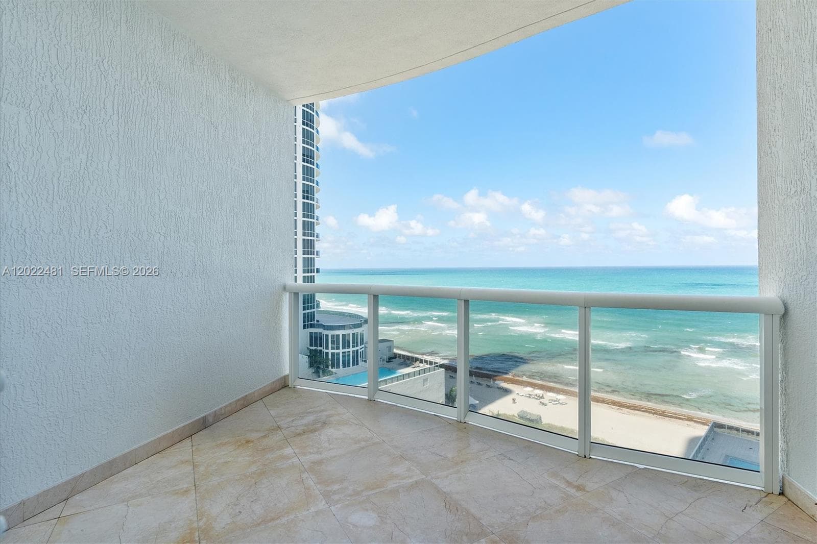 15901 Collins Ave 904 photo 2