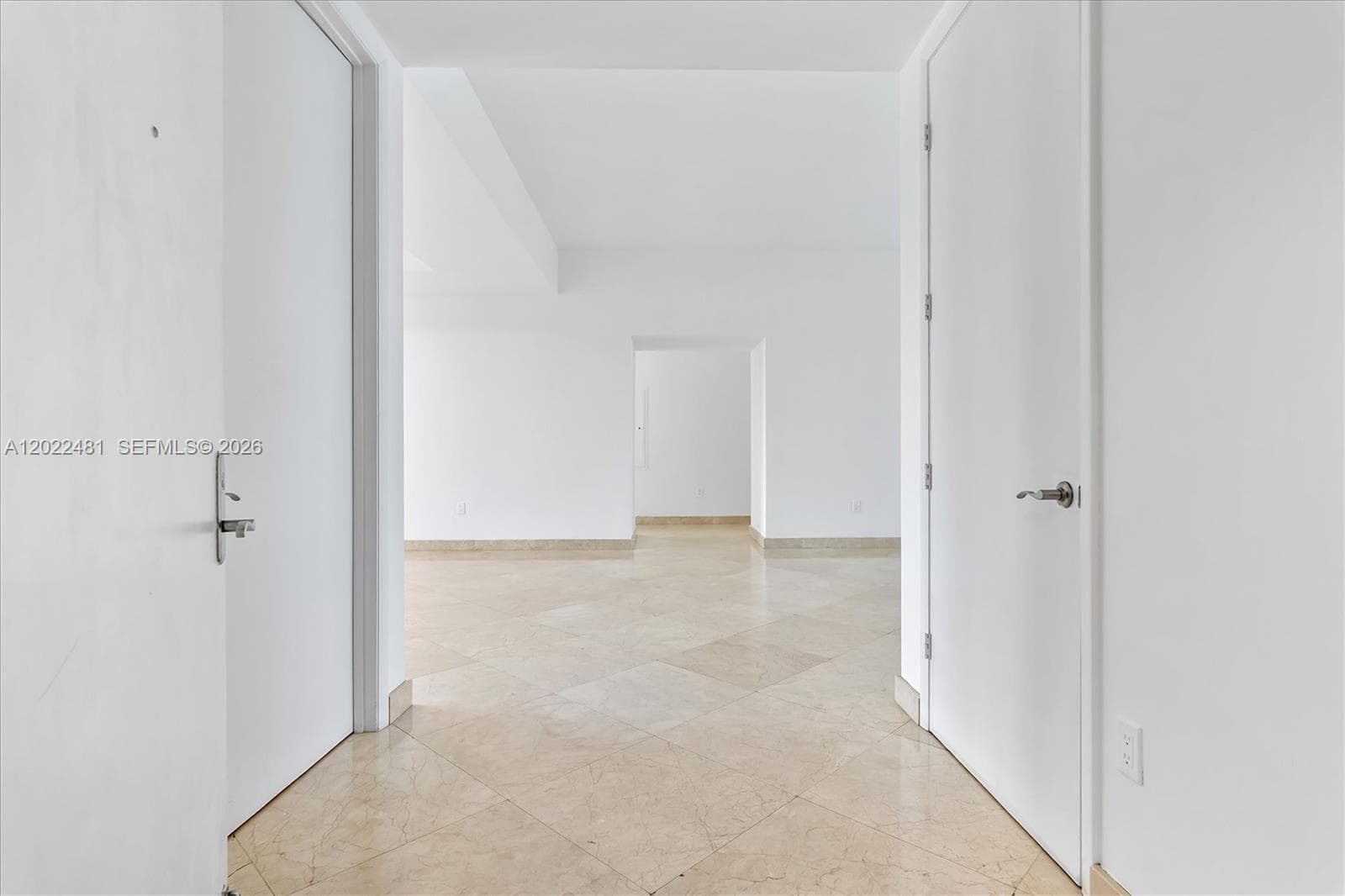 15901 Collins Ave 904 photo 3
