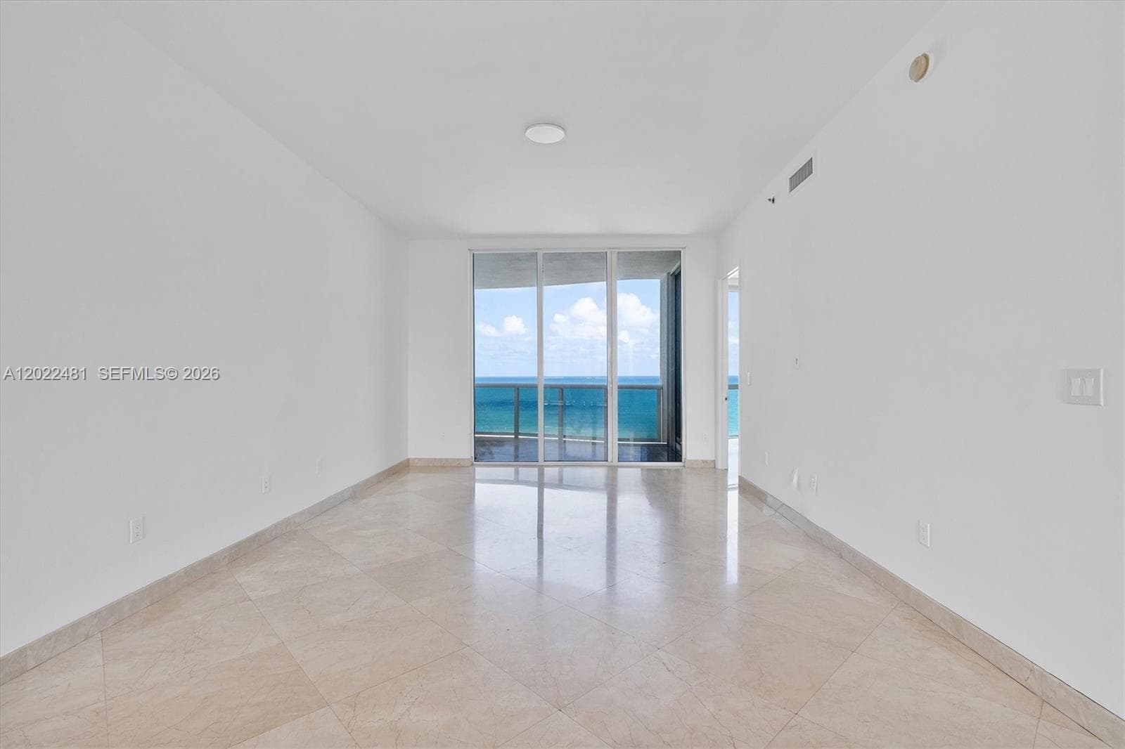 15901 Collins Ave 904 photo 5