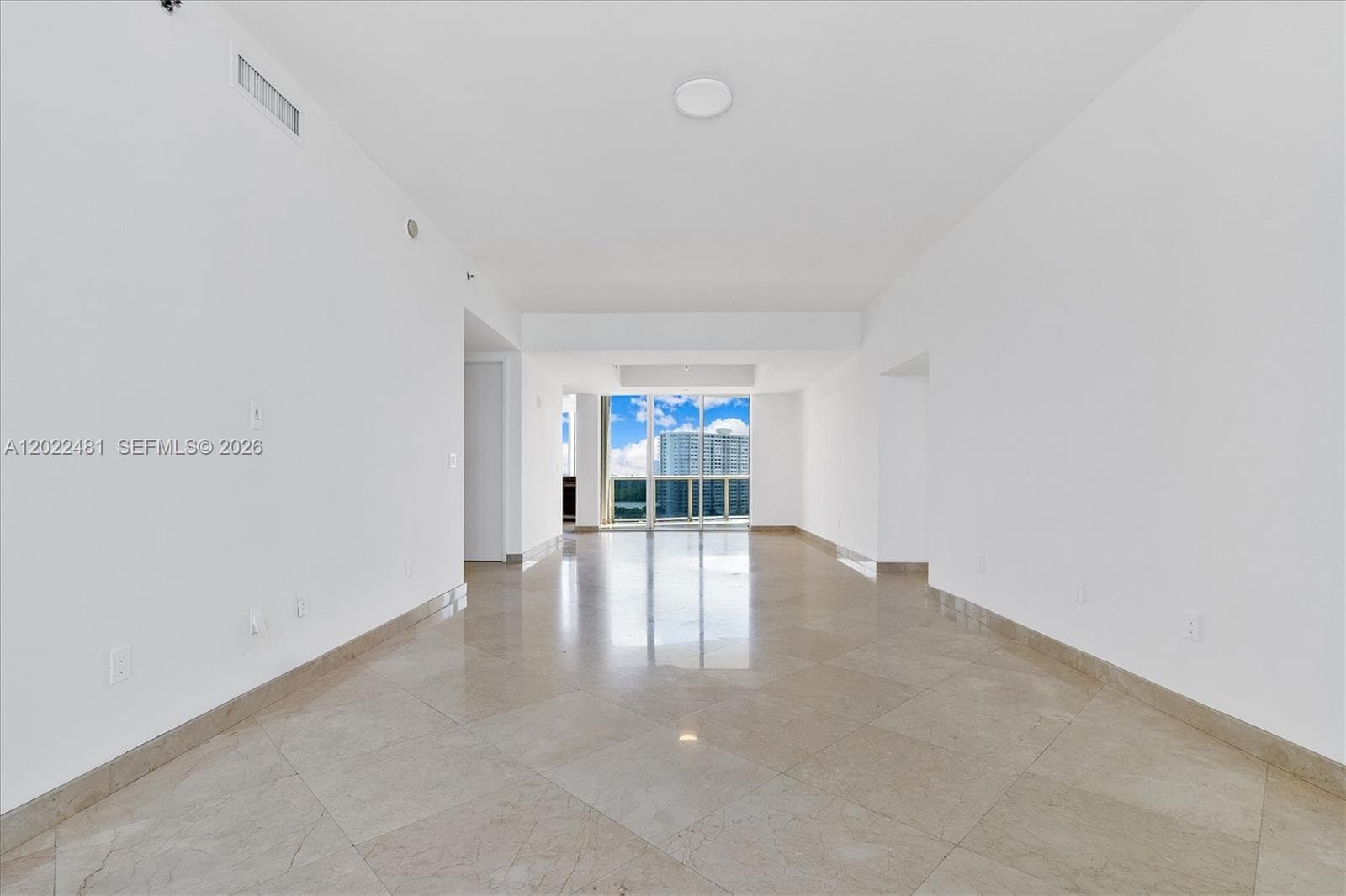 15901 Collins Ave 904 photo 9