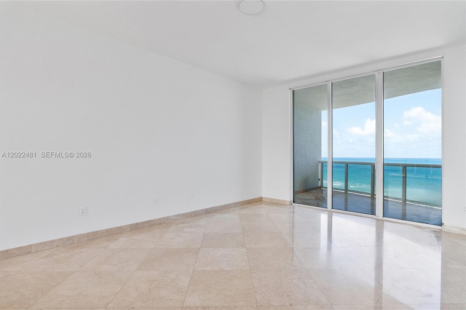 15901 Collins Ave 904 photo 8