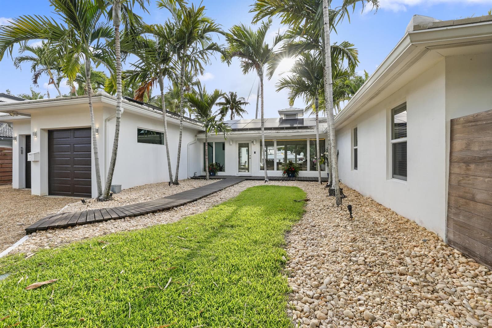 1321 Tangelo Isle photo 12