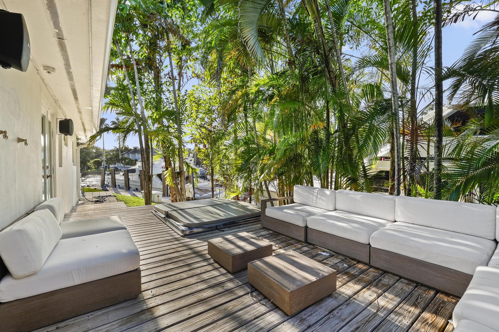 1321 Tangelo Isle photo 7
