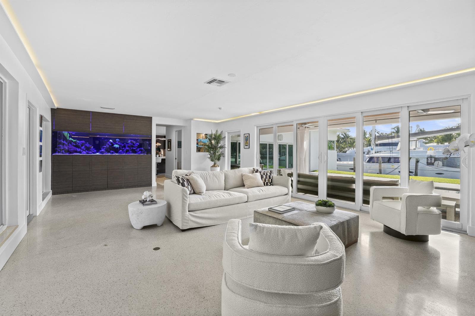 1321 Tangelo Isle photo 15