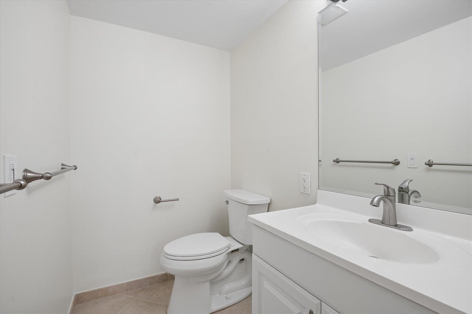 511 Bayshore Drive 206 photo 13