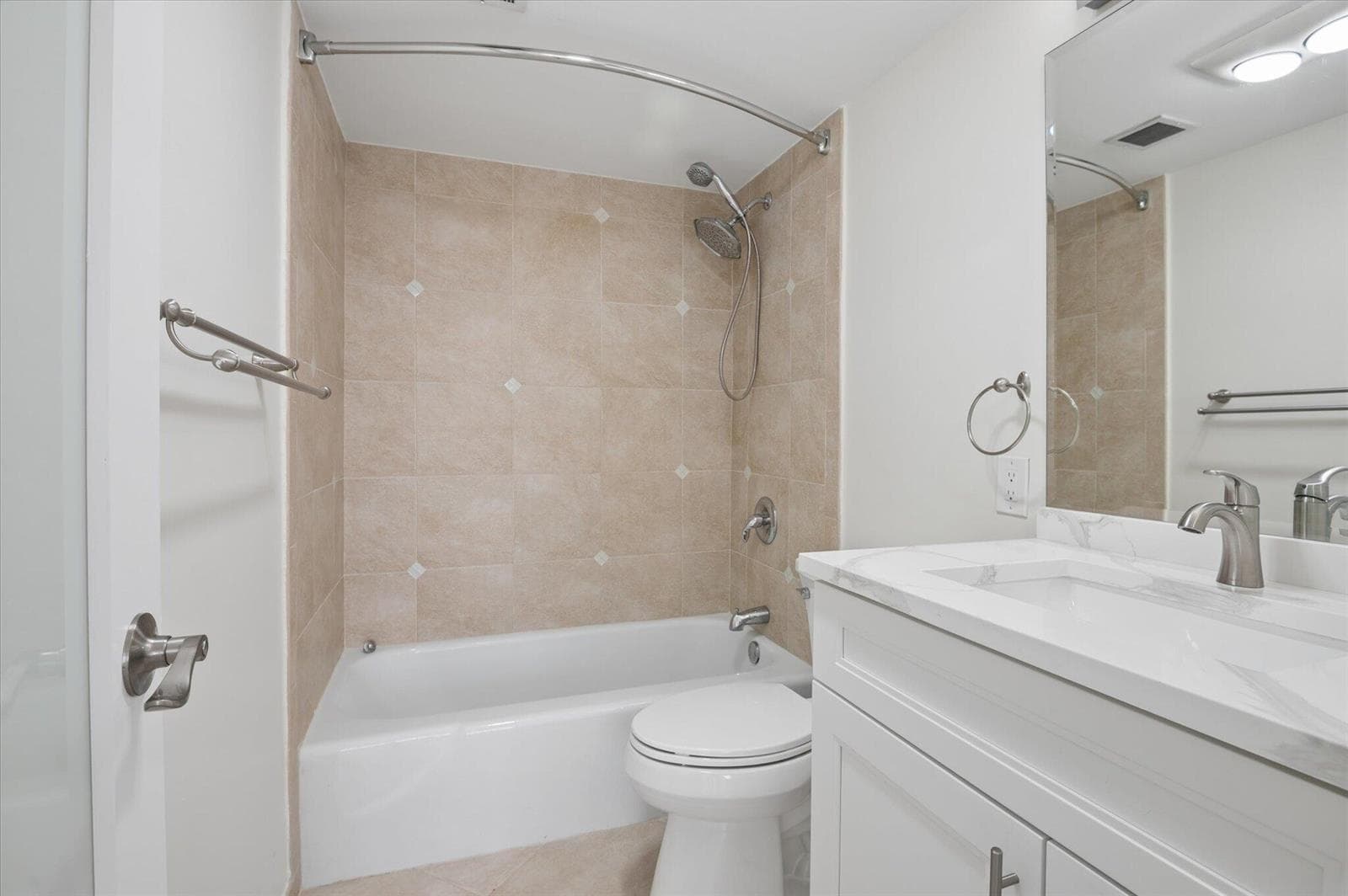 511 Bayshore Drive 206 photo 10