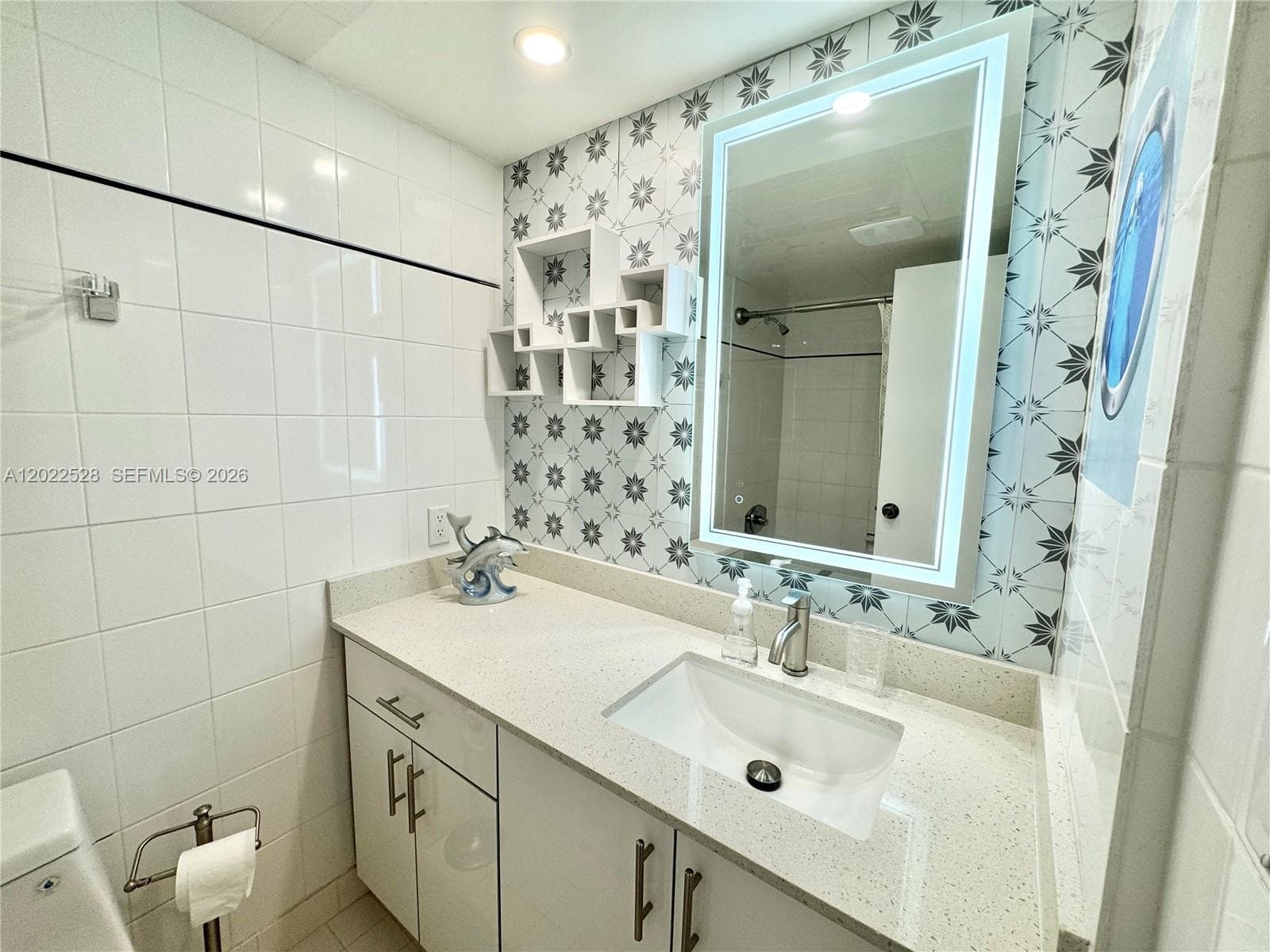230 174th St 2316 photo 25