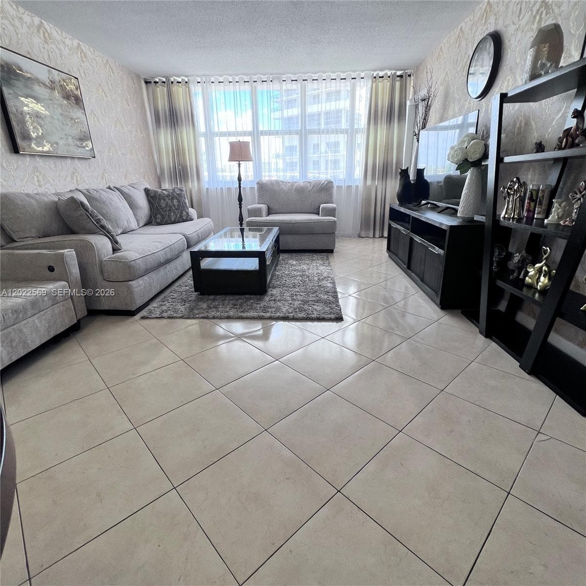 1801 Ocean Dr 536 photo 3