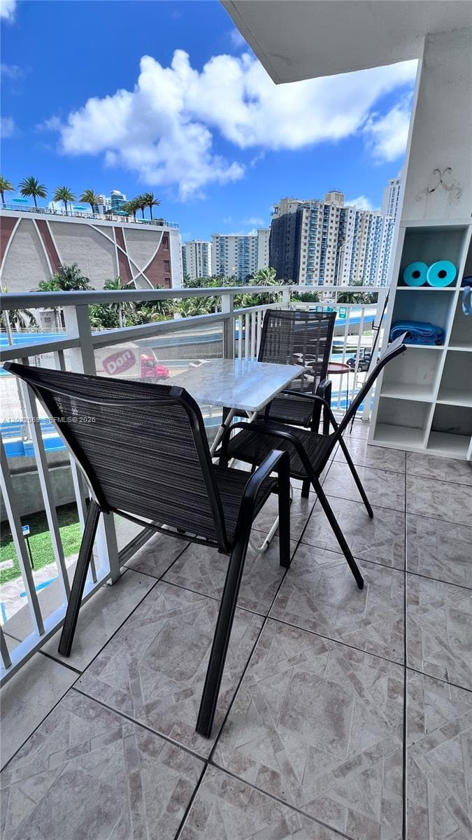 1801 Ocean Dr 536 photo 9