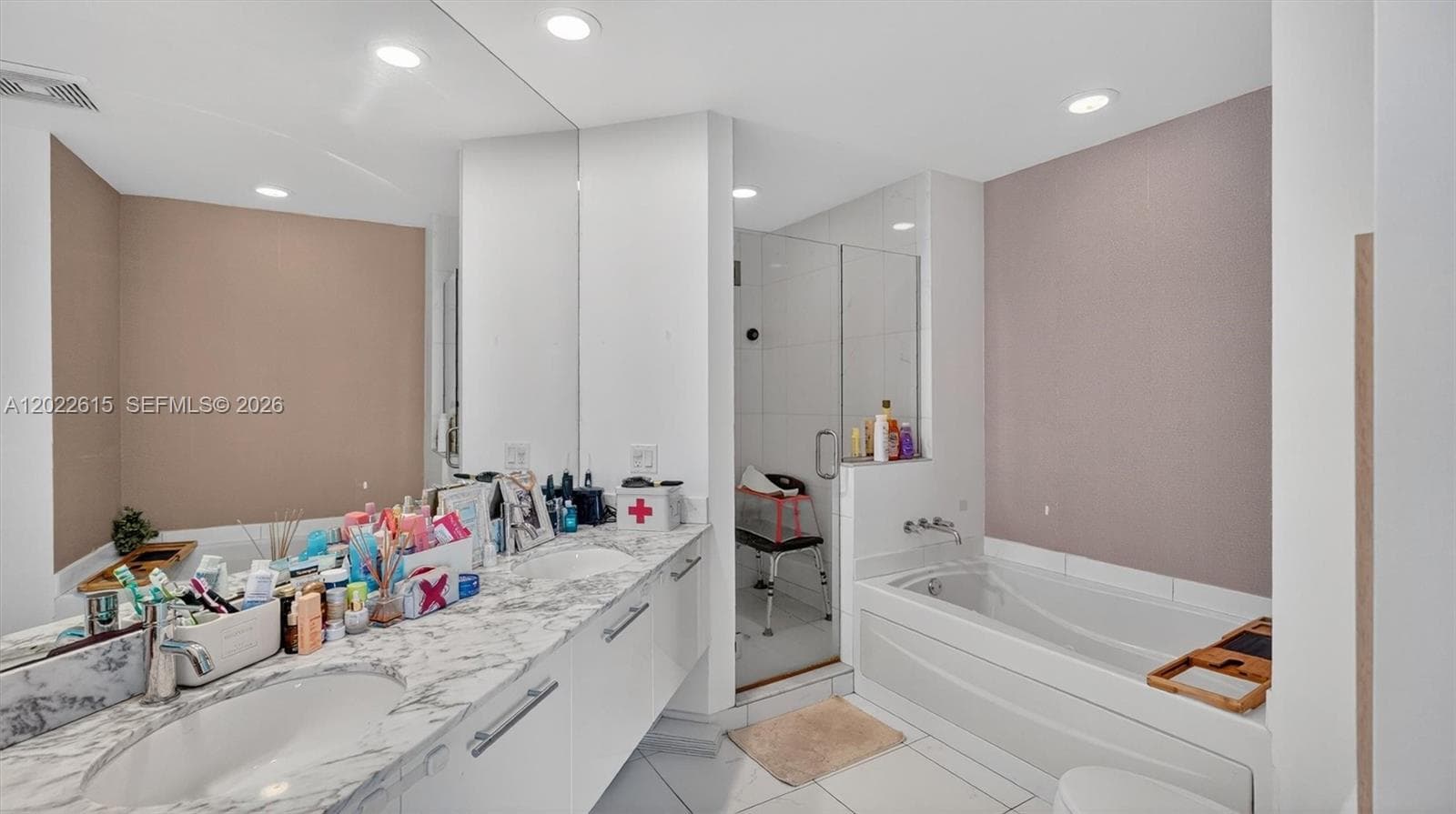 500 Brickell Ave 4102 photo 22