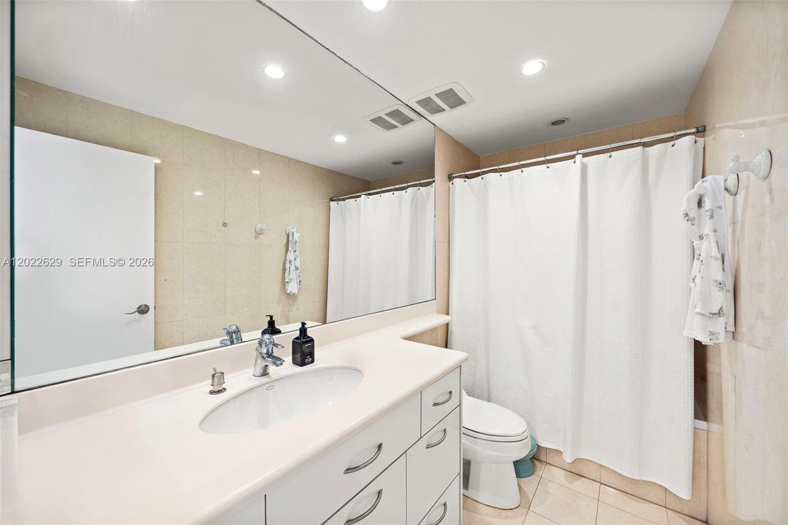 100 Edgewater Dr 329 photo 12