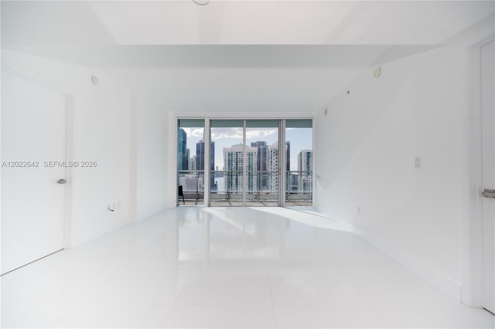 92 3rd St 3411 photo 3