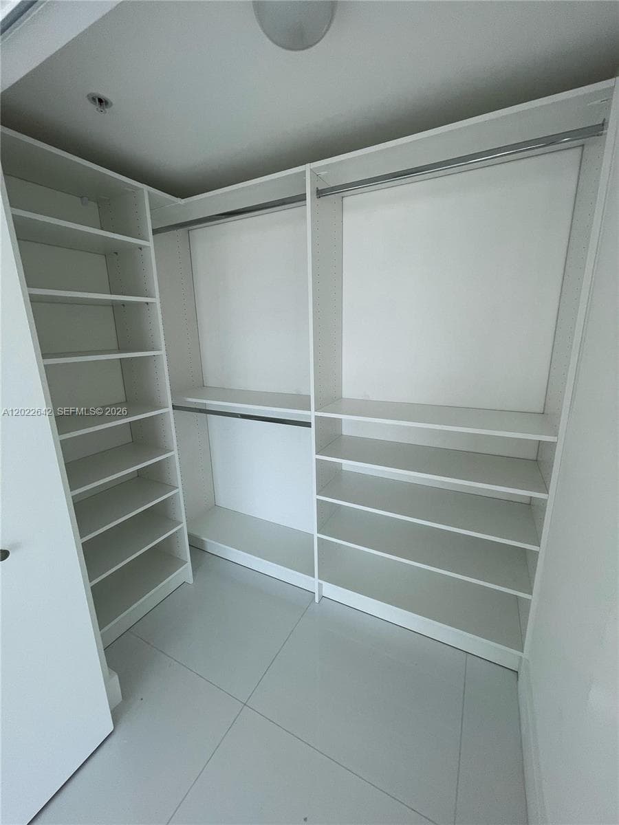 92 3rd St 3411 photo 9