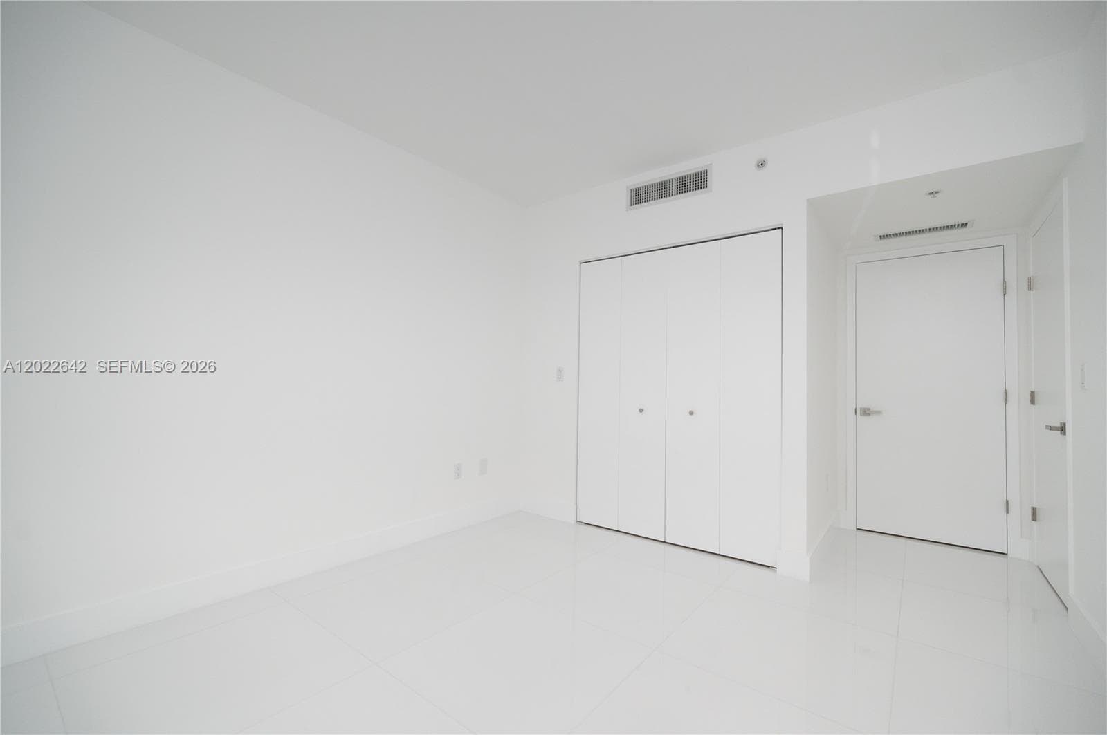 92 3rd St 3411 photo 10