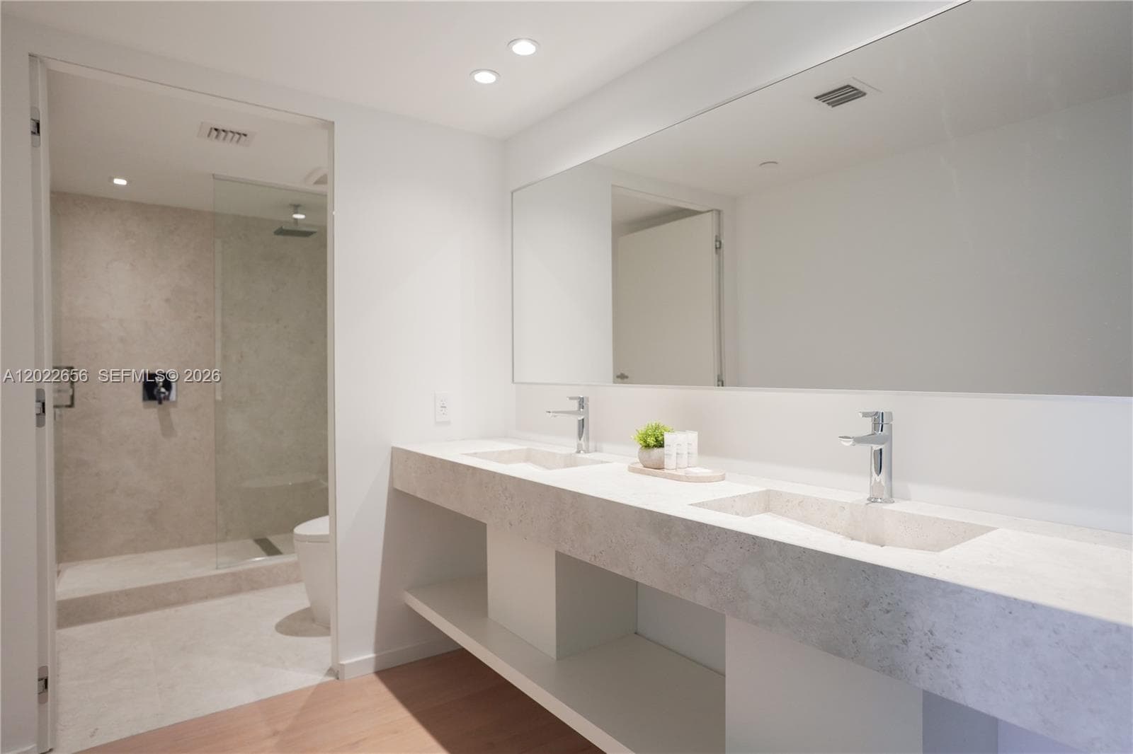 10250 Collins Avenue 412 photo 17